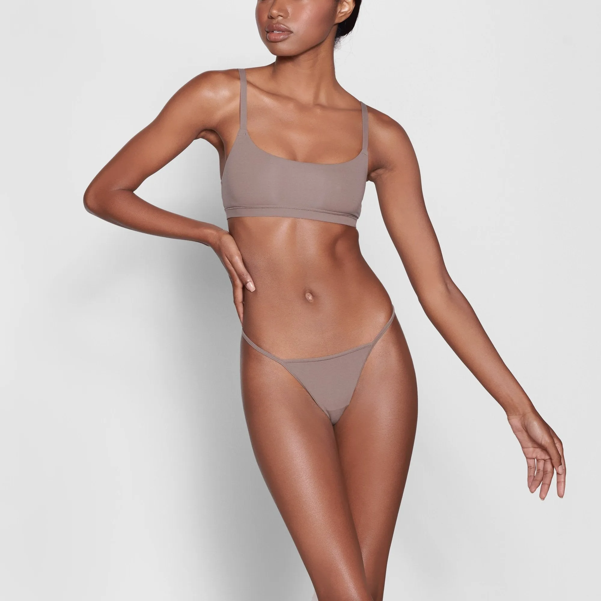 FITS EVERYBODY T STRING THONG | UMBER