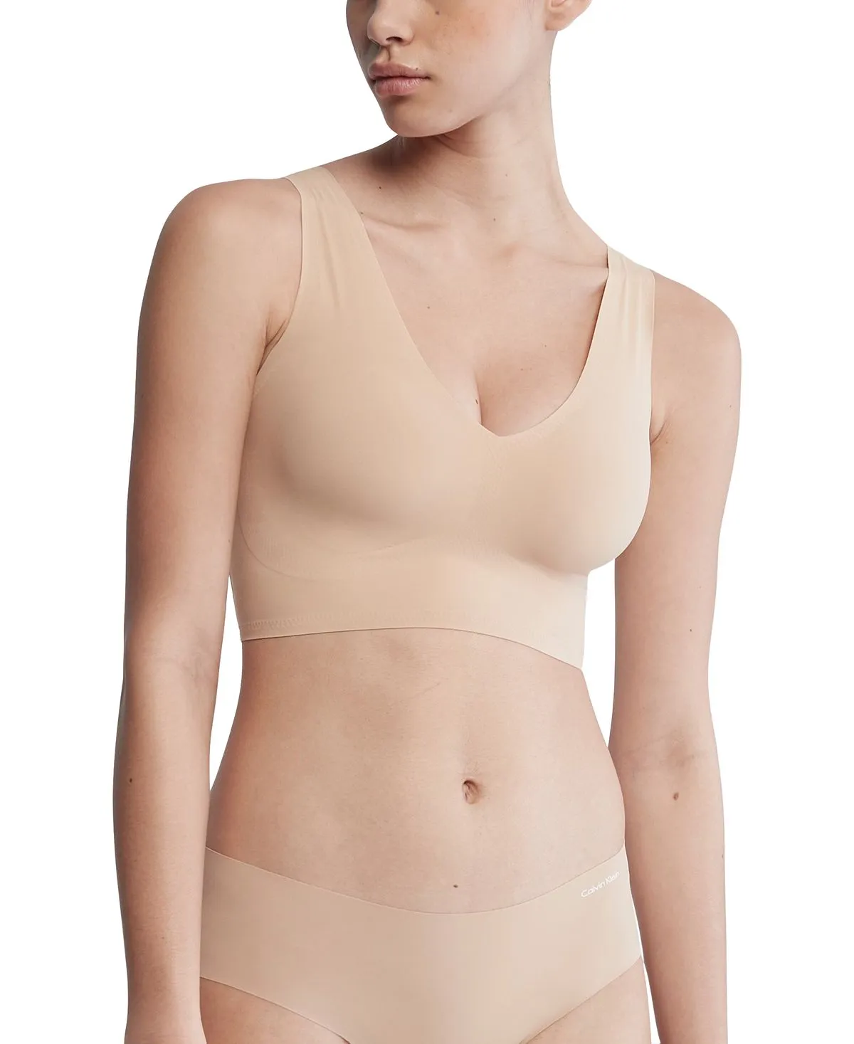 Invisibles Comfort V-Neck Wireless Bra QF4708 Calvin Klein