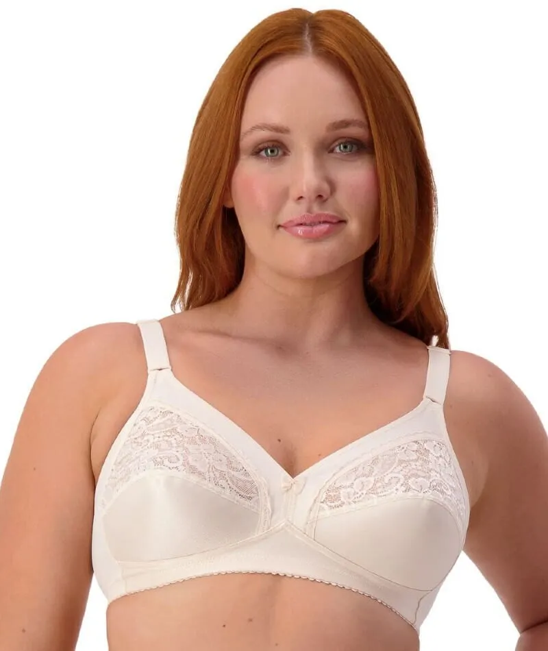 Triumph Kiss of Cotton Wire-free Bra - Fresh Powder