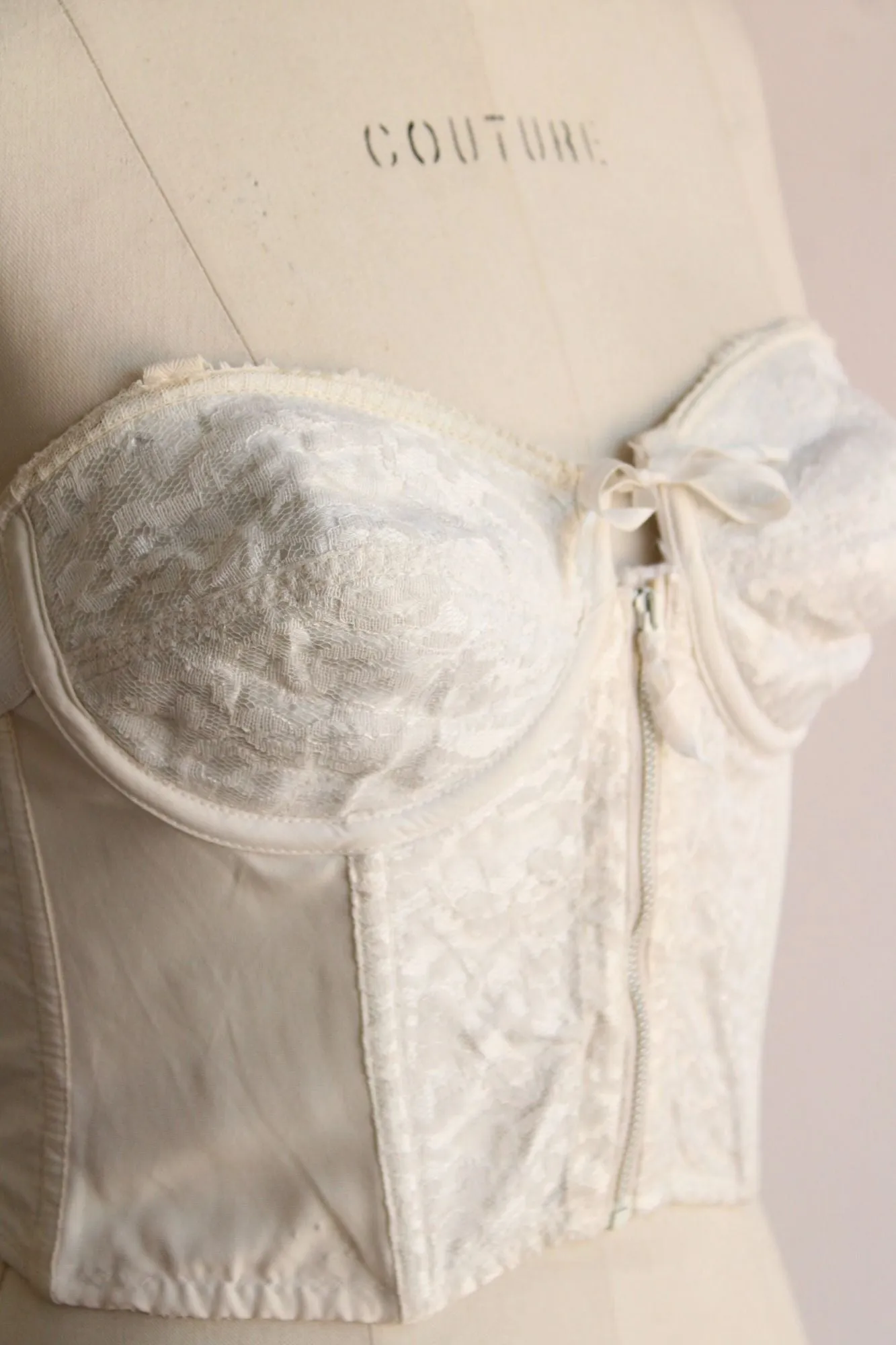 Vintage 1950s White Longline Backless Bra 34B, Convertible and Strapless