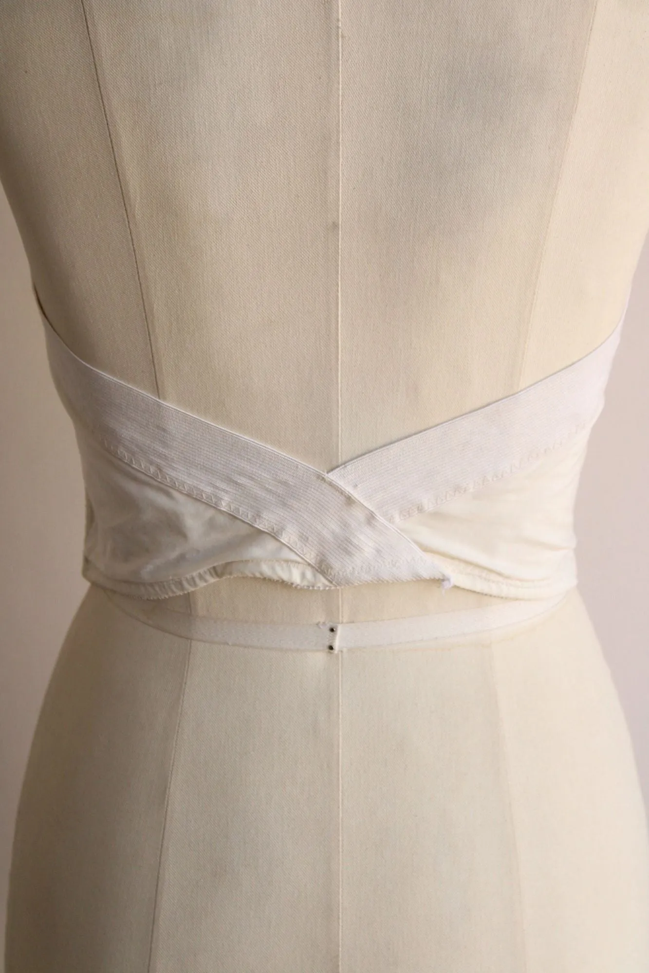 Vintage 1950s White Longline Backless Bra 34B, Convertible and Strapless